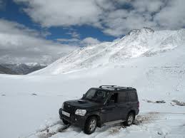 Mahindra Scorpio on mountain road